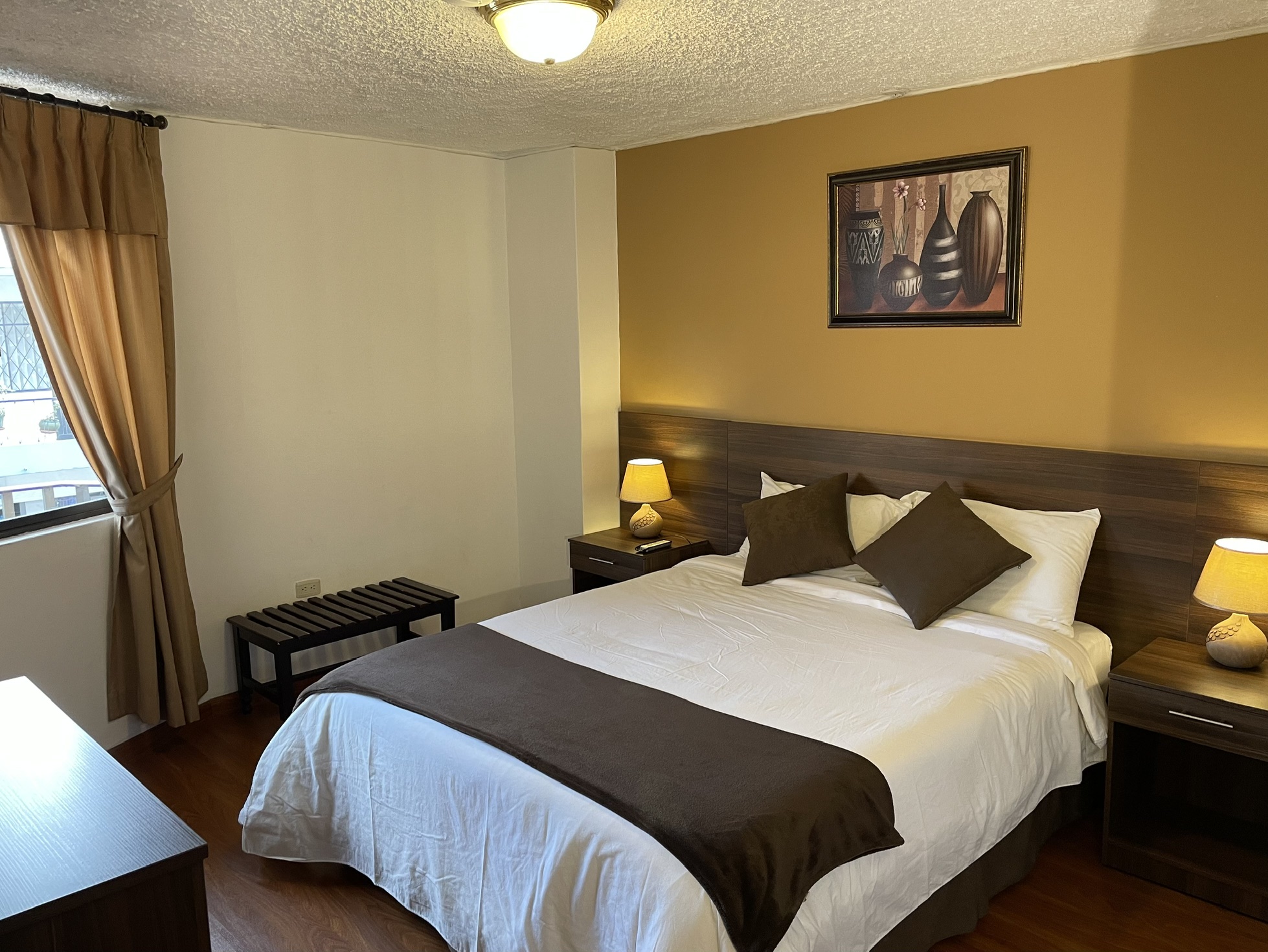 Interior of Hotel NASS Loft Atahualpa &mdash; loft with high ceilings, wide windows and intelligent lighting